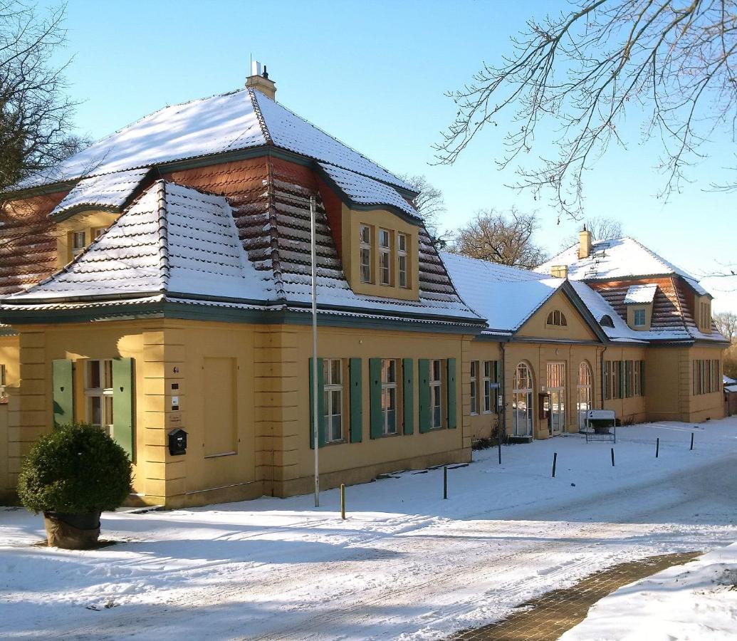 Kavaliershaus Krumke - Gaestehaus Im Schlosspark - Schluesselbox - Kein Tv Hotel Eksteriør billede